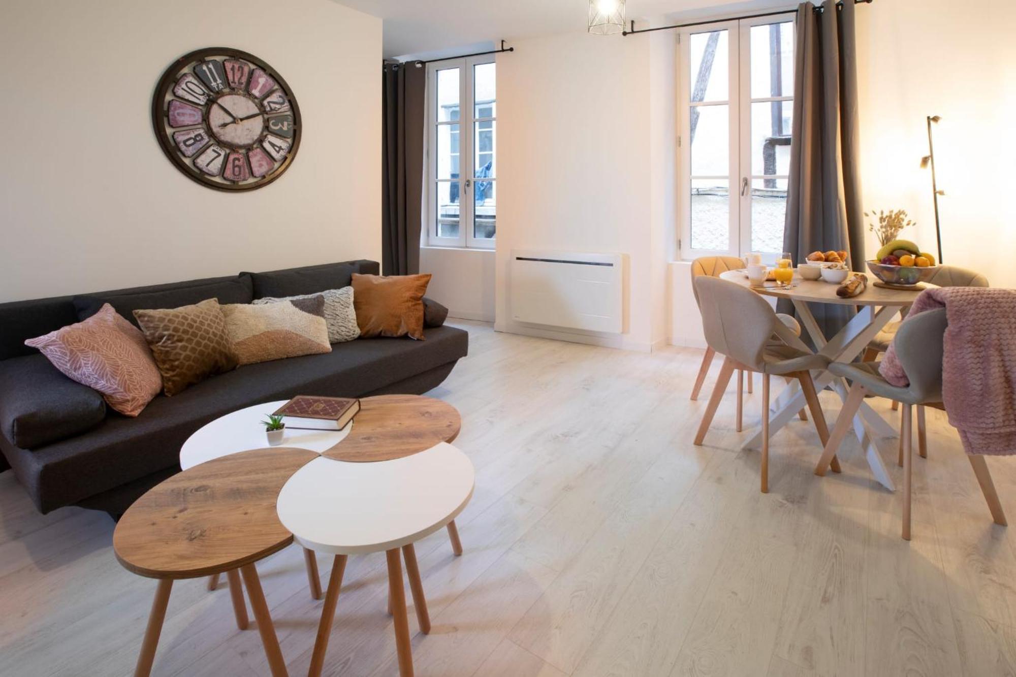 Le Nid 3 Etoiles Wifi, Netflix, Disney, Coeur De Bastide Villefranche-de-Rouergue Ngoại thất bức ảnh