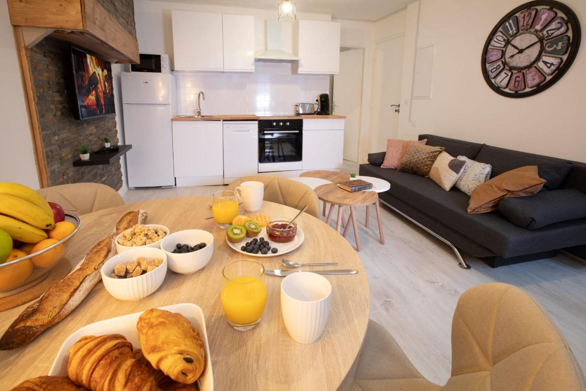 Le Nid 3 Etoiles Wifi, Netflix, Disney, Coeur De Bastide Villefranche-de-Rouergue Ngoại thất bức ảnh