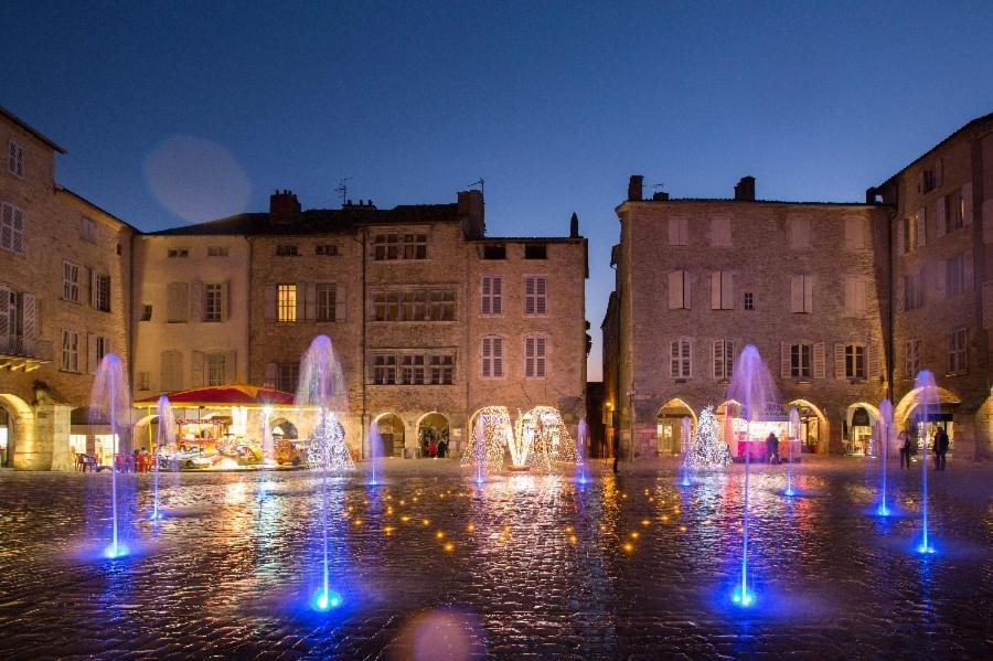 Le Nid 3 Etoiles Wifi, Netflix, Disney, Coeur De Bastide Villefranche-de-Rouergue Ngoại thất bức ảnh